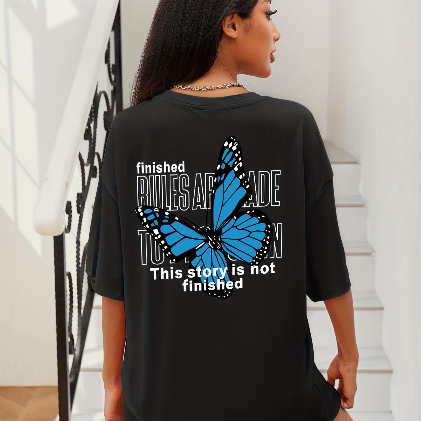 Oversized Butterfly Print T-Shirt, Casual Crew Neck Short Sleeve T-Shirt For Spring & Summer, Women's Clothing