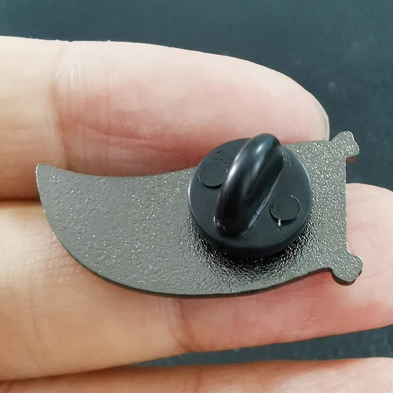 Slytherin Enamel Pin! Also a pin of ambitious, honor, judgement of the situation, saving yourself and winning first