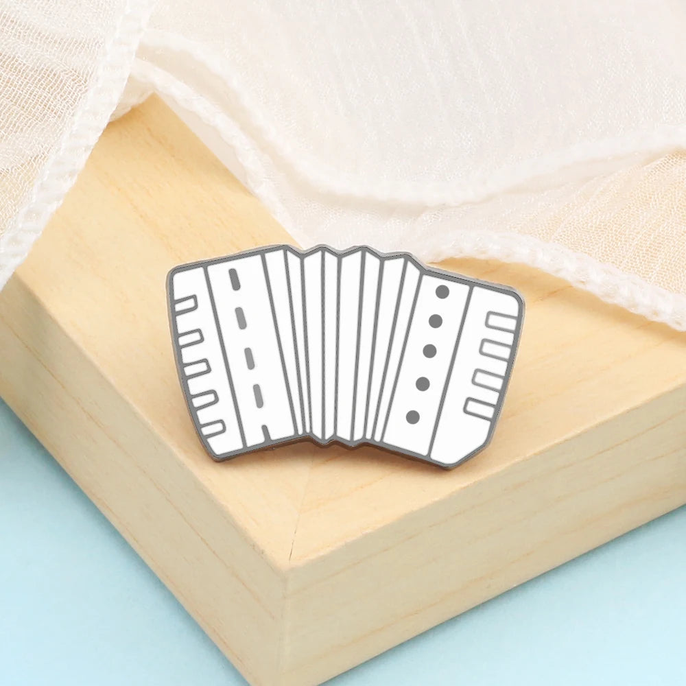Cool Violin Enamel Pins Elegant Piano Accordion Bass Instrument Brooches Musician Shirt Lapel Pin Badges Jewelry for Music Lover