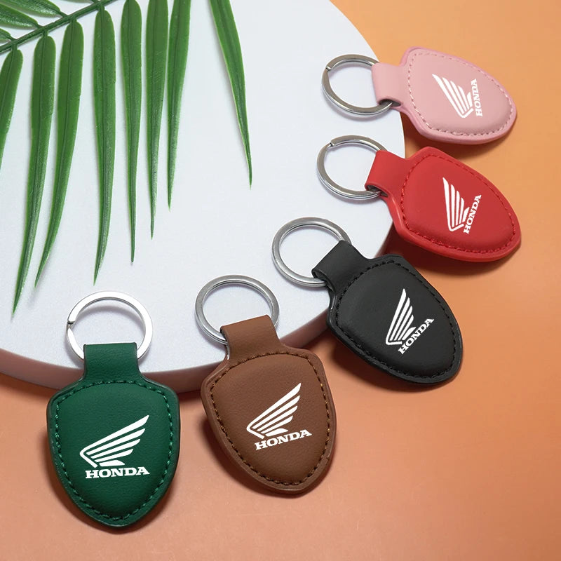 Leather Car Keychain Promotional Gift with Logo Keychain Accessories for Honda Cb400 Cb650 Motorcycle Keychain Car Accessories