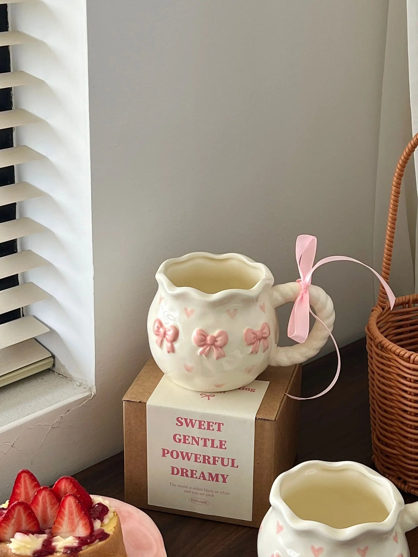 Thickened Cream White Mug Cute Bow Cartoon Ceramic Cup with Handle Milk Cup Coffee Cup Modern Simple Universal Water Cups