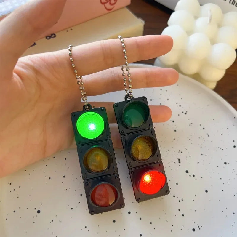 Simulation Electronic Traffic Light Keychain Pendant Pedestrian Light LED Light-emitting Toy Kids Cognitive Toy Gift Key Chain