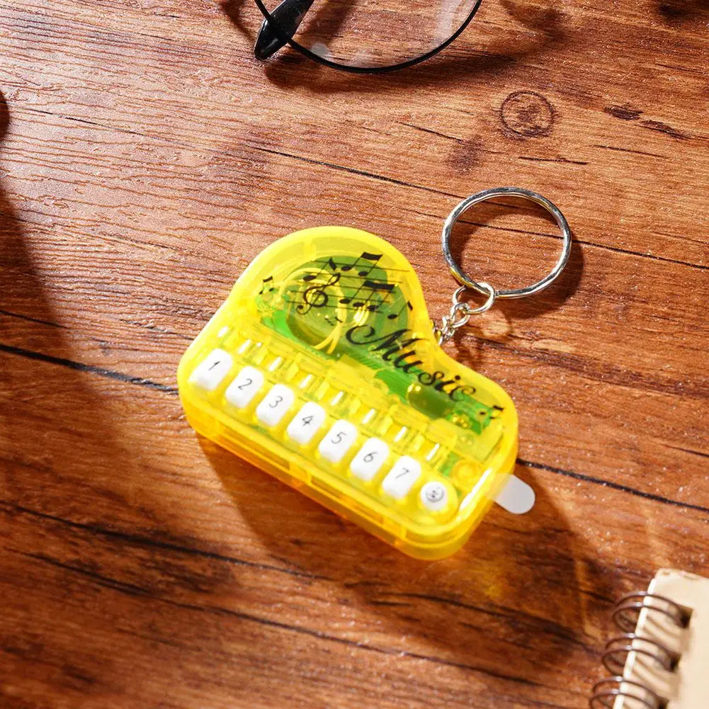 Piano Keychain Musical Instrument Toy Portable Mini Playable Keyboard Piano Jewelry Friend Music Gift Keychain Lover Electr I1K9
