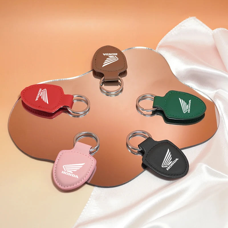Leather Car Keychain Promotional Gift with Logo Keychain Accessories for Honda Cb400 Cb650 Motorcycle Keychain Car Accessories