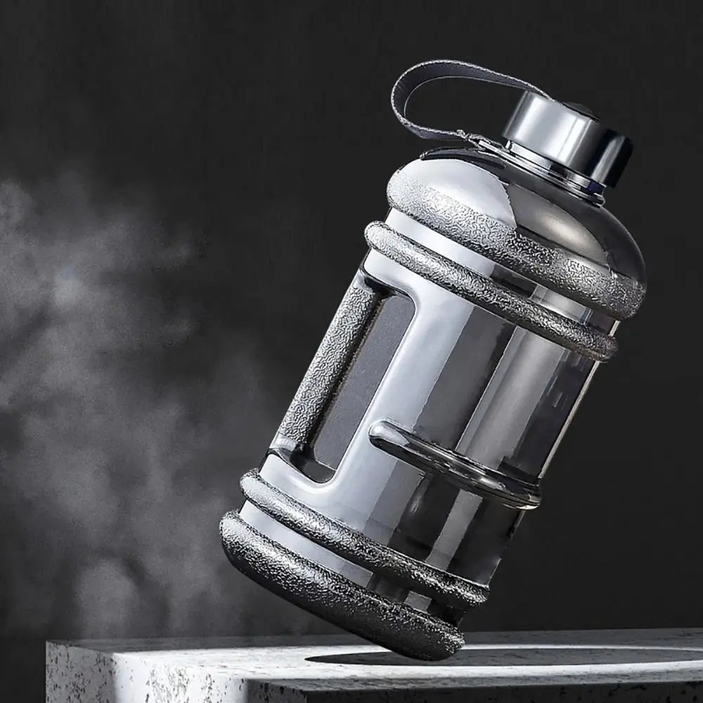 Training Sports Workout Drink Bottle 2L PETG Large Capacity Water Bottle Shaker Bottle With Handle Outdoor Gym Gallon Bottle