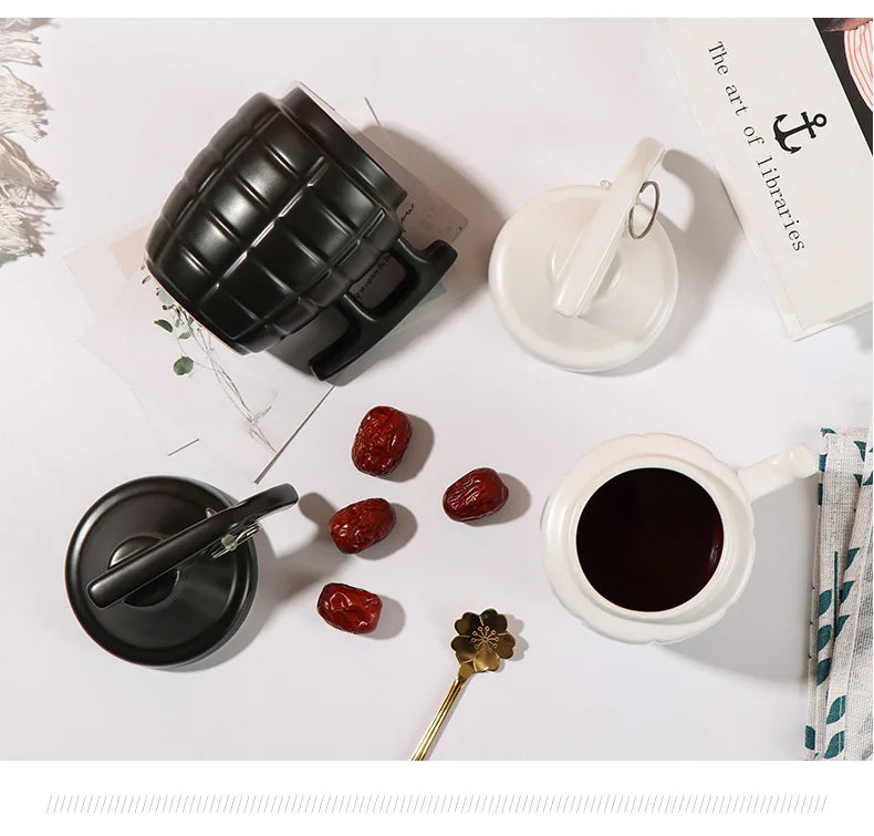 Creative Grenade Mug Funny Coffee Cup Shaped Ceramic Cup with Lid Modeling Cup Living Room Home Decoration 350ml Water Cup