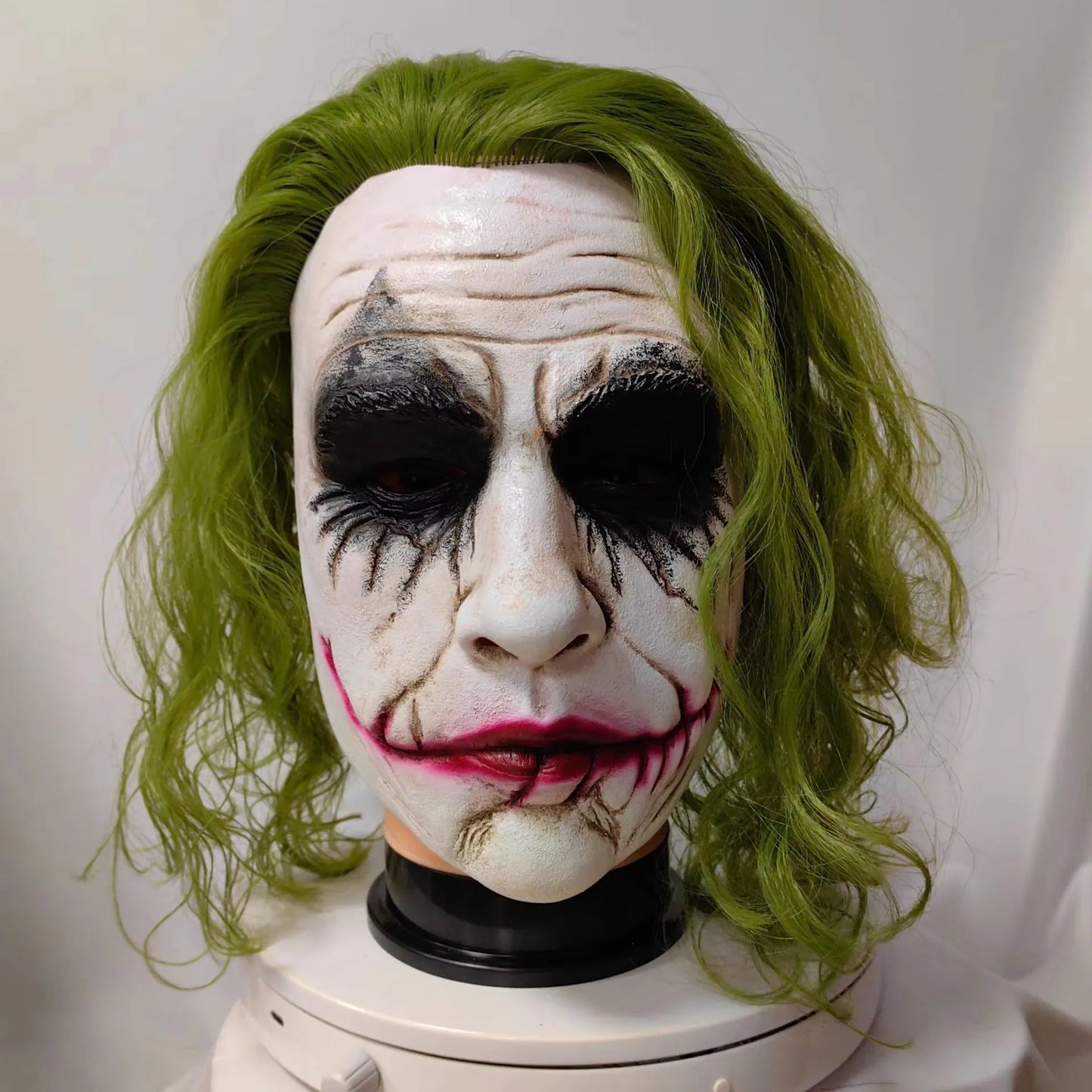 Latex Clown Masks Joker Scary Cosplay Mascaras Green Hair Halloween Carnival Dress Up Party Unisex Adult One Size Bat Knight