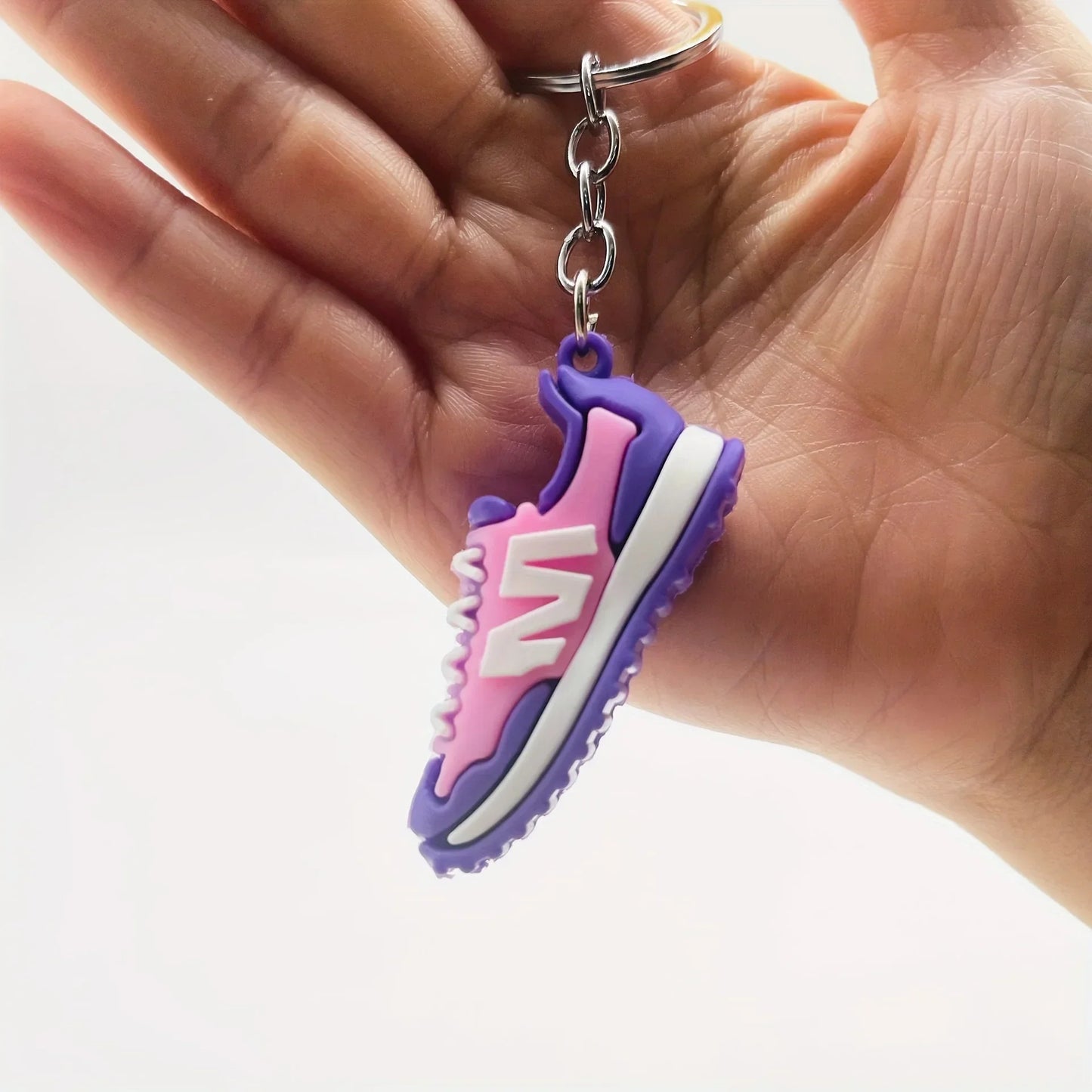 6pc/1pcs Shoe Keychains For Men Mini Cute Cool Sneaker Keychain PVC For Favors Collectible For Sneaker Fans Bag Pendant Tools