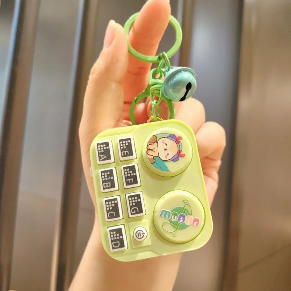 Key Chain Musical Instrument Pendant Keychain Plastic Mini Electronic Keyboard Keychain Backpack Ornament Birthday Gift