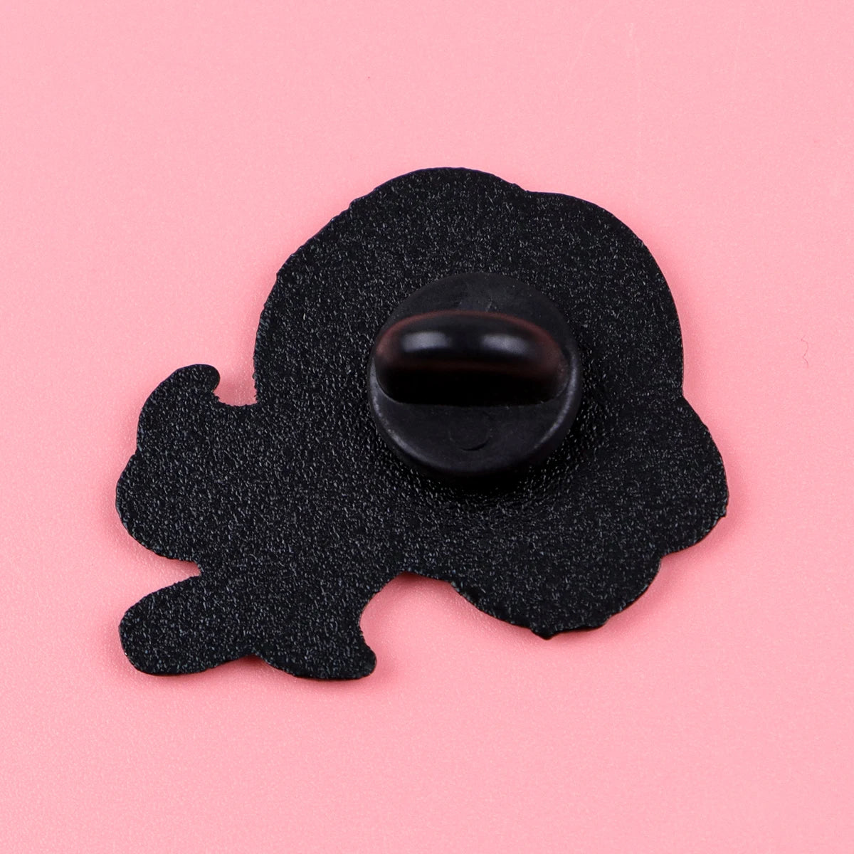 Cool Pink Cartoon Girls Women Brooches on Clothes Lapel Pins for Backpack Decorative Enamel Pin Bags Badges Jewelry Accessories