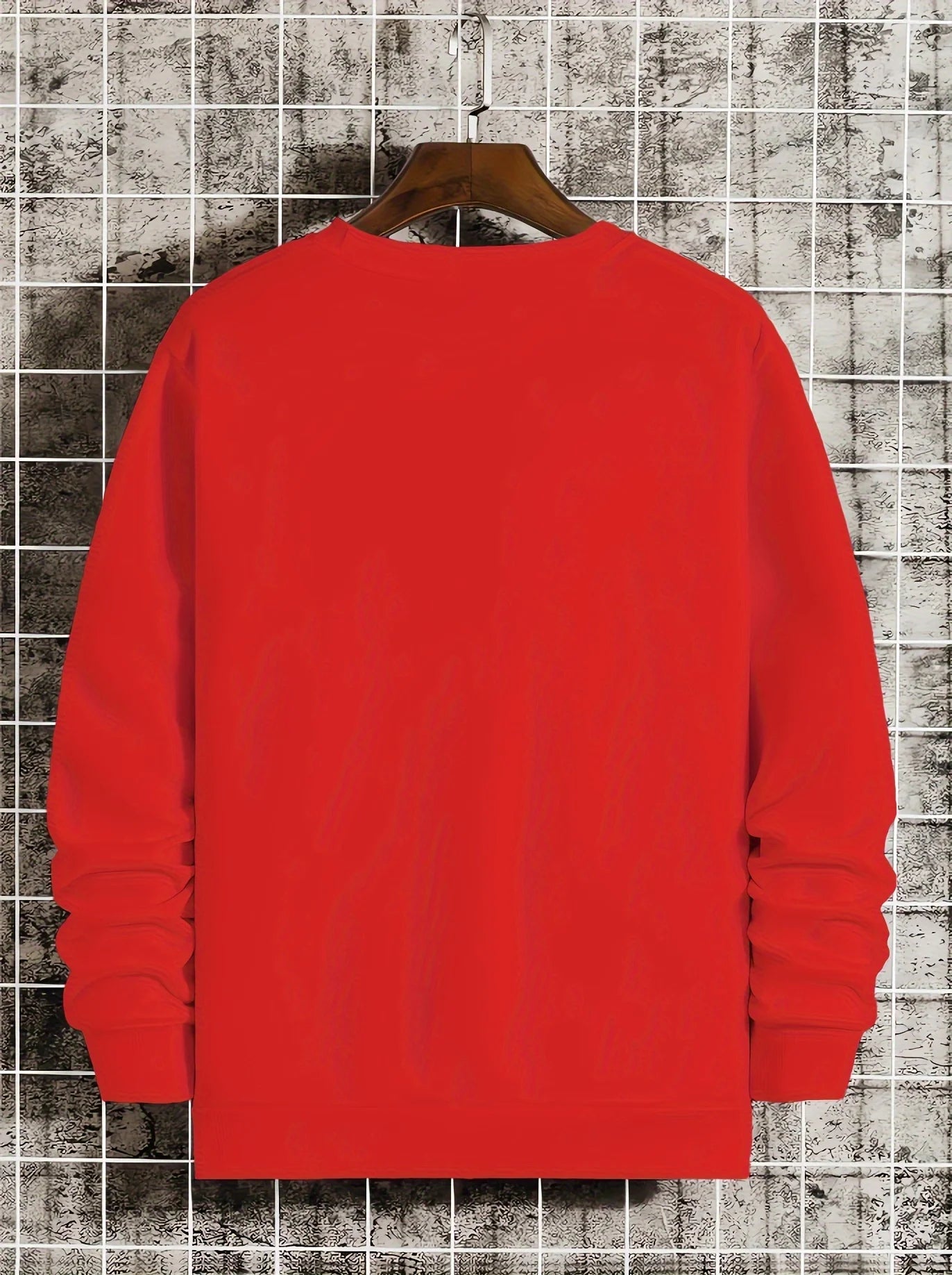 Men's loose, warm, fashionable and casual long-sleeved shirt with printed design, round neck, long sleeves.