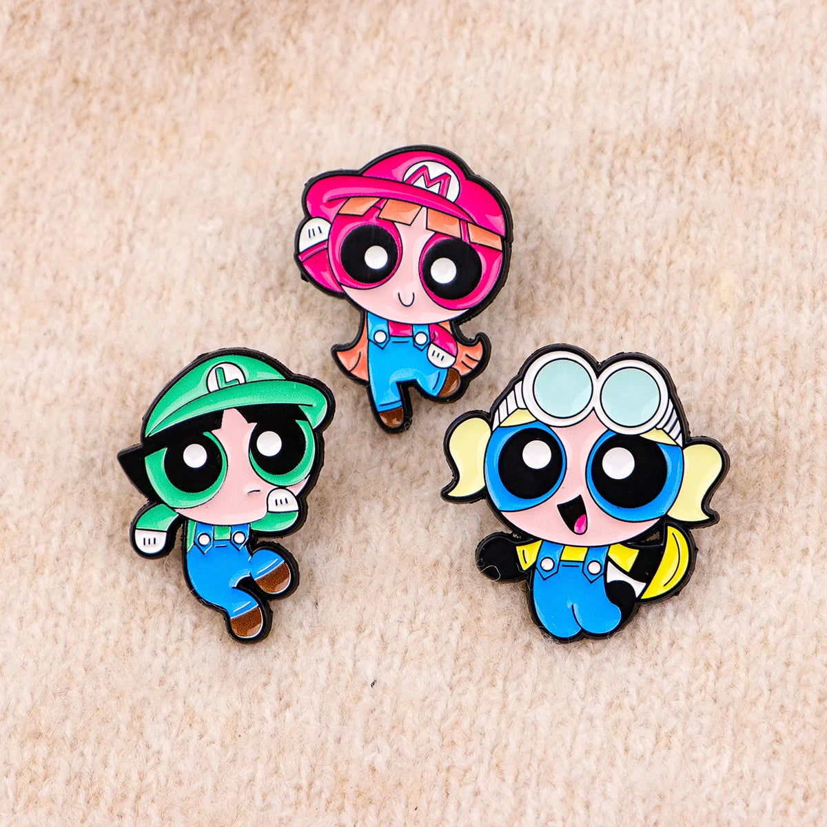 Cool Pink Cartoon Girls Women Brooches on Clothes Lapel Pins for Backpack Decorative Enamel Pin Bags Badges Jewelry Accessories