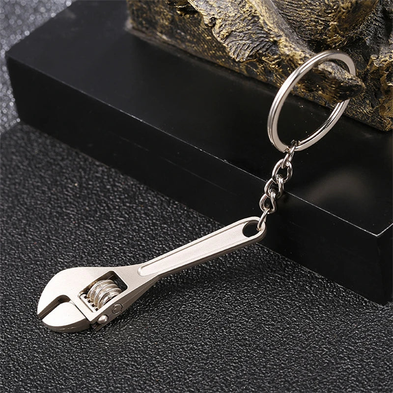 1pc Creative Tool Adjustable Wrench Spanner Key Chain, Metal Keychain For Men