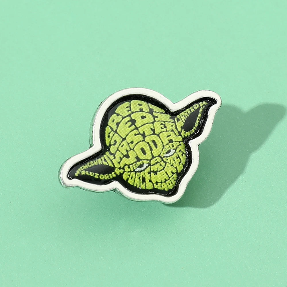 Star Wars Yoda Enamel Brooch - Cartoon Character Lapel Pin Collectible Jewelry Creative Head Portrait Gift for Fans