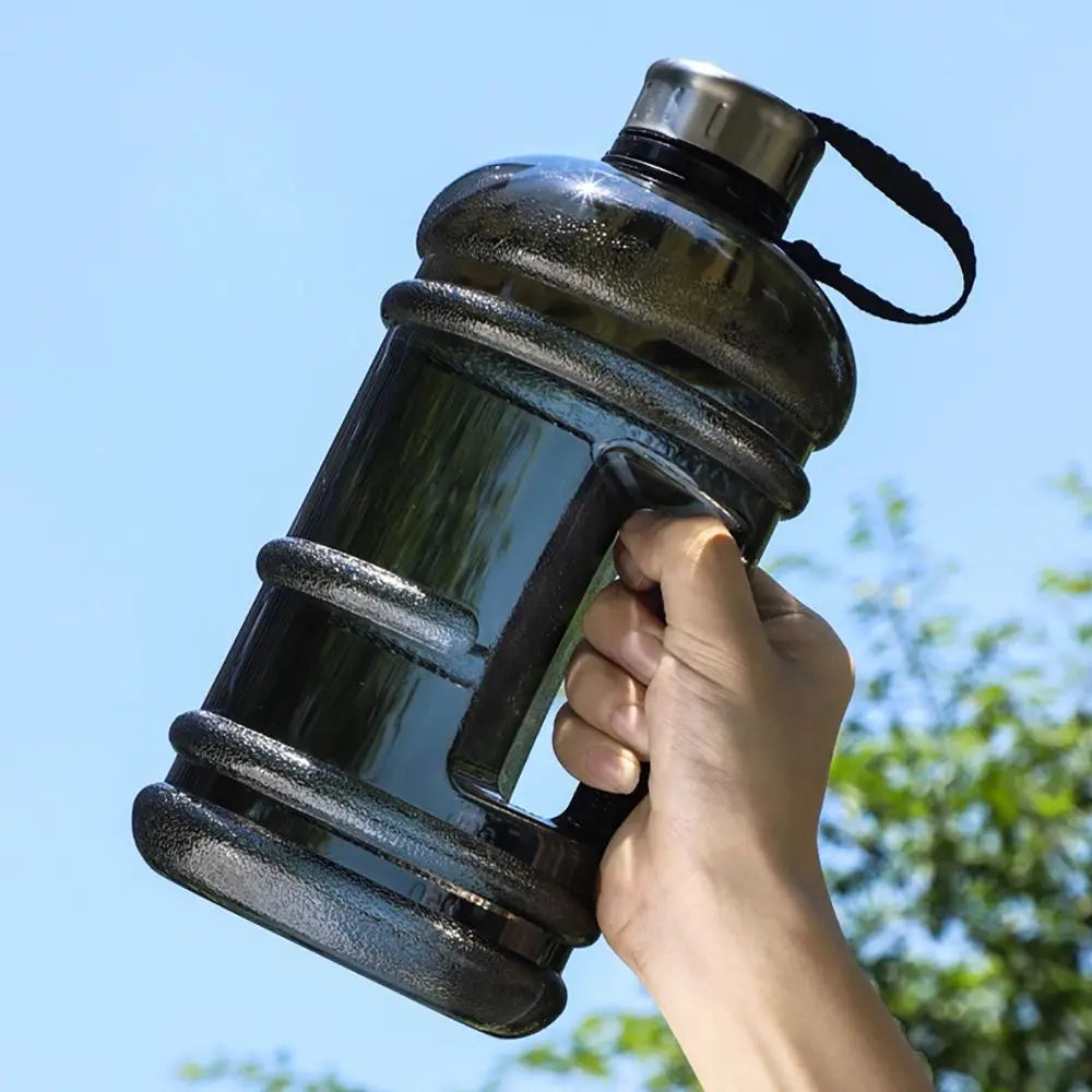 Training Sports Workout Drink Bottle 2L PETG Large Capacity Water Bottle Shaker Bottle With Handle Outdoor Gym Gallon Bottle