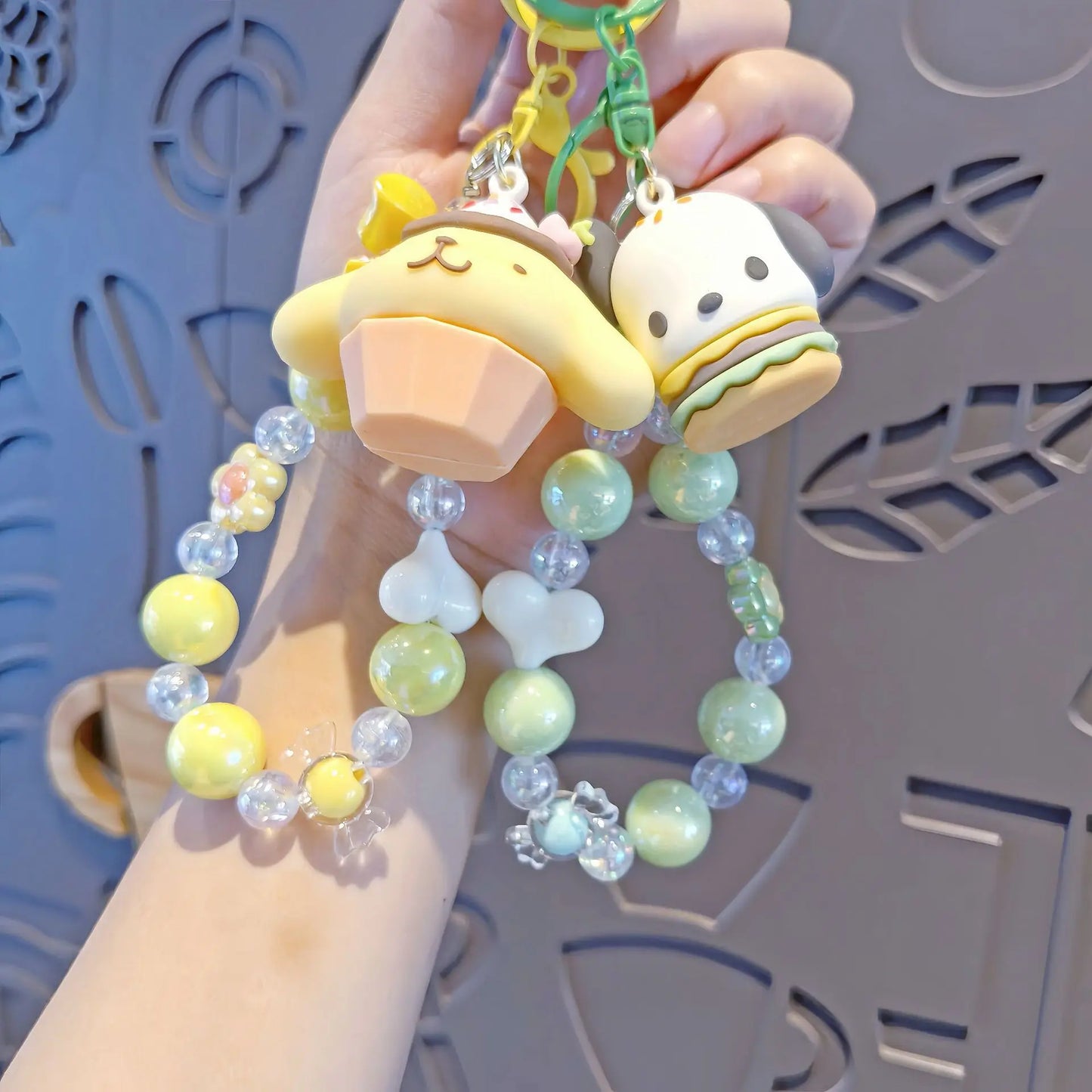 Sanrio Beaded Keychain Hello Kitty Cinnamoroll Kuromi Cute Cartoon Pendant Phone Chain Keychain Bag Pendant Accessories