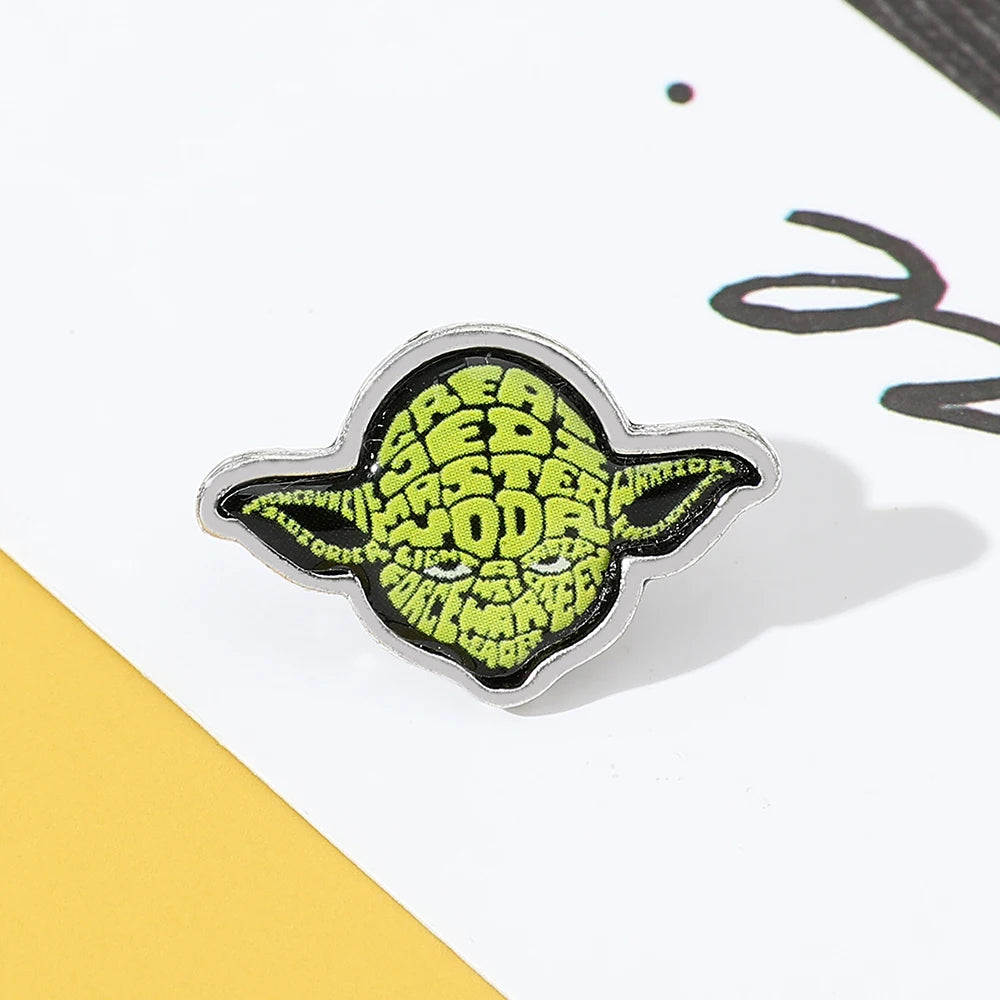 Star Wars Yoda Enamel Brooch - Cartoon Character Lapel Pin Collectible Jewelry Creative Head Portrait Gift for Fans