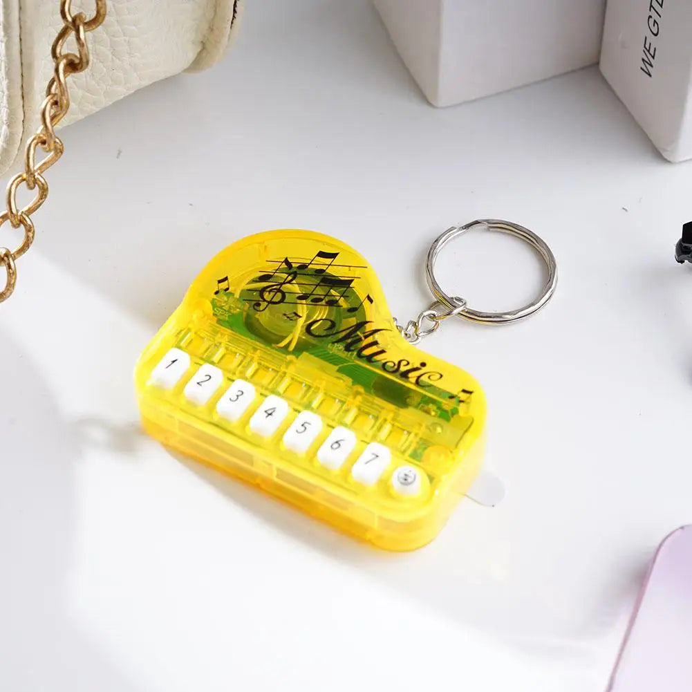Piano Keychain Musical Instrument Toy Portable Mini Playable Keyboard Piano Jewelry Friend Music Gift Keychain Lover Electr I1K9