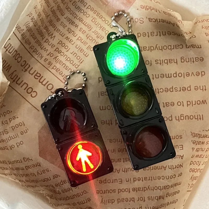 Simulation Electronic Traffic Light Keychain Pendant Pedestrian Light LED Light-emitting Toy Kids Cognitive Toy Gift Key Chain