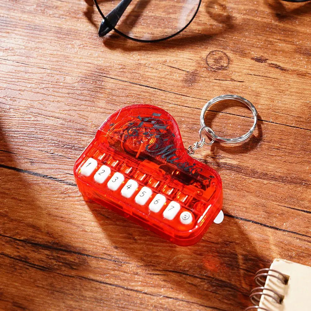 Piano Keychain Musical Instrument Toy Portable Mini Playable Keyboard Piano Jewelry Friend Music Gift Keychain Lover Electr I1K9