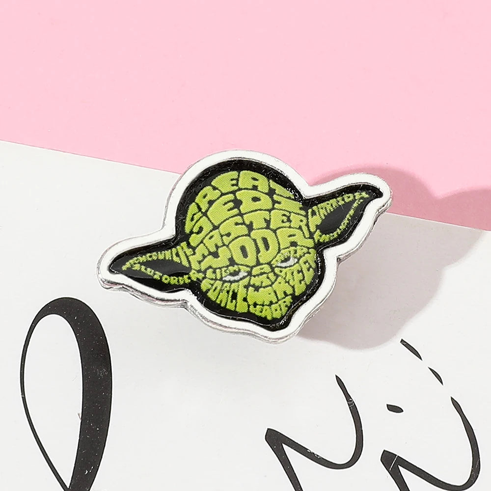 Star Wars Yoda Enamel Brooch - Cartoon Character Lapel Pin Collectible Jewelry Creative Head Portrait Gift for Fans
