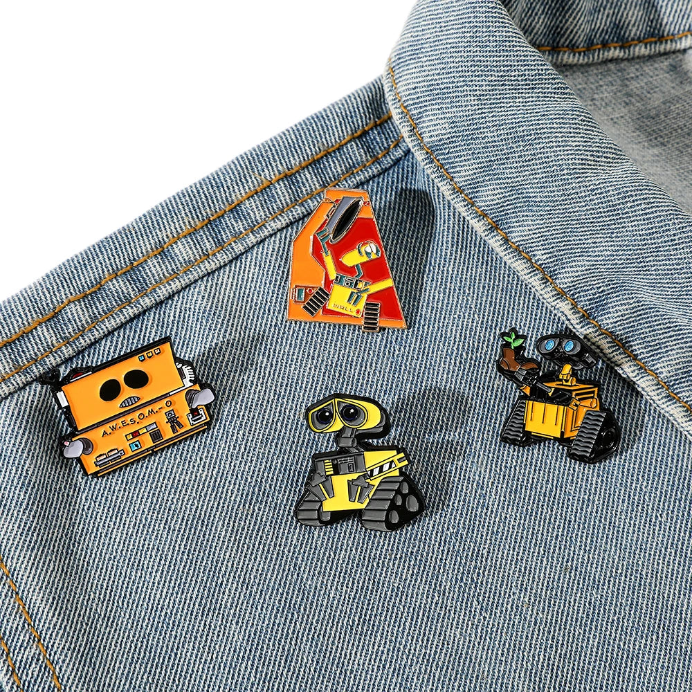 4 Pcs Personality Animation Cartoon Walle Brooch Cute Robot Enamel Pin Metal Badge Jewelry Backpack Clothes Accessories Gift