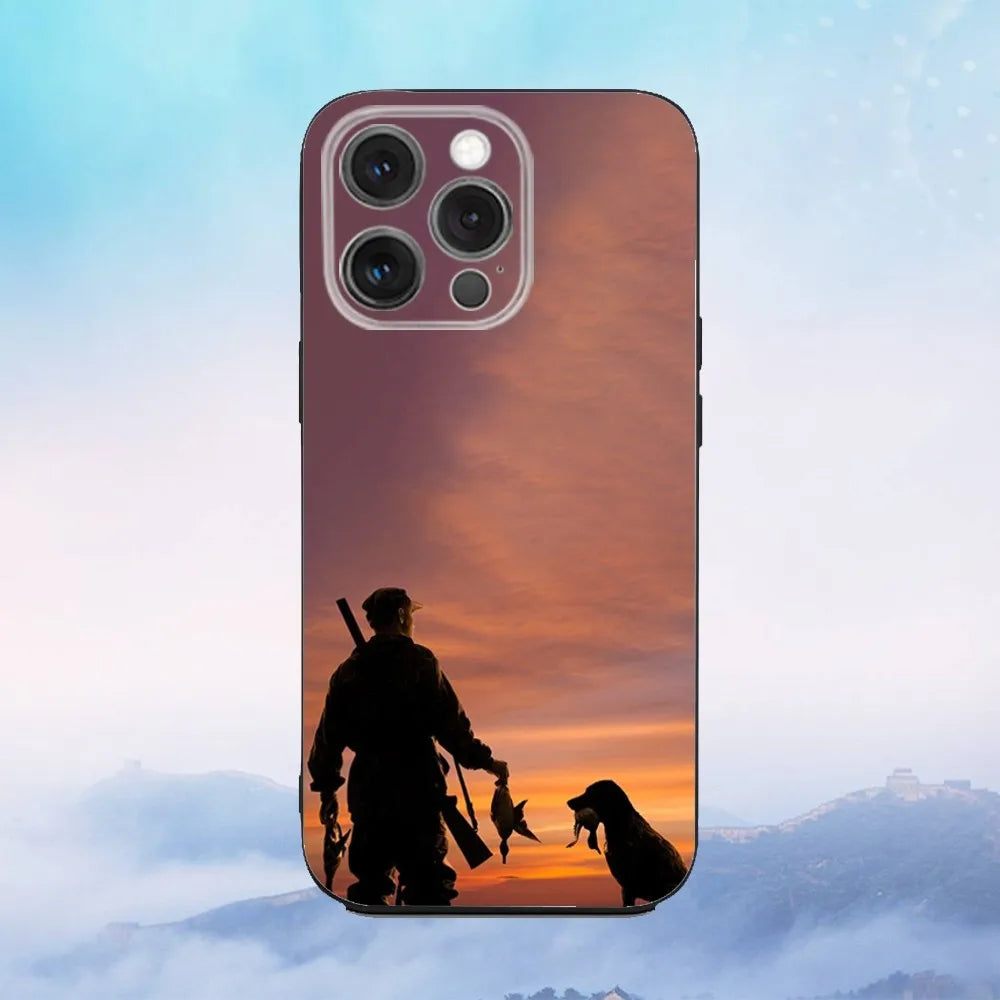 Hunter Dog Hunting Phone Case For iPhone 16e,16,15,14,13,12,11,Pro,X,XS,Max,XR,Plus,Mini Soft Black Cover