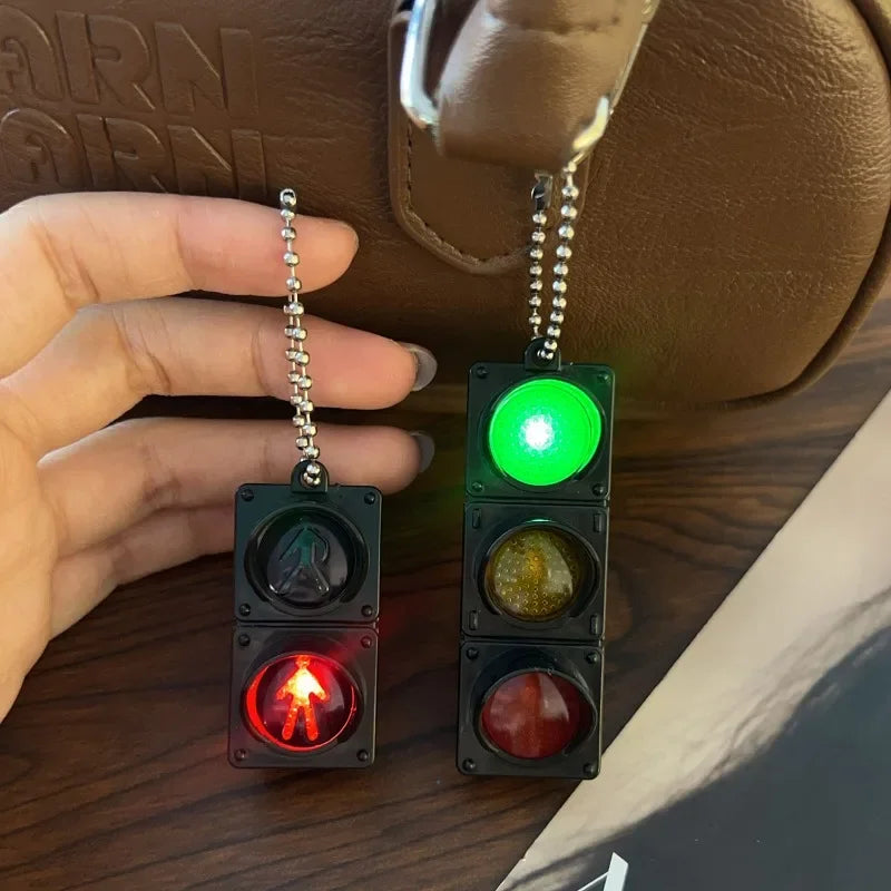Simulation Electronic Traffic Light Keychain Pendant Pedestrian Light LED Light-emitting Toy Kids Cognitive Toy Gift Key Chain