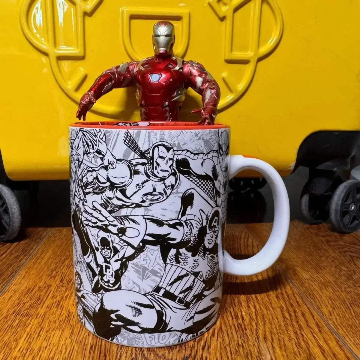 Marvel The Avengers water cup large capacity coffee mug gift box creative Spider-Man Iron Man Peripheral Movies holiday gift